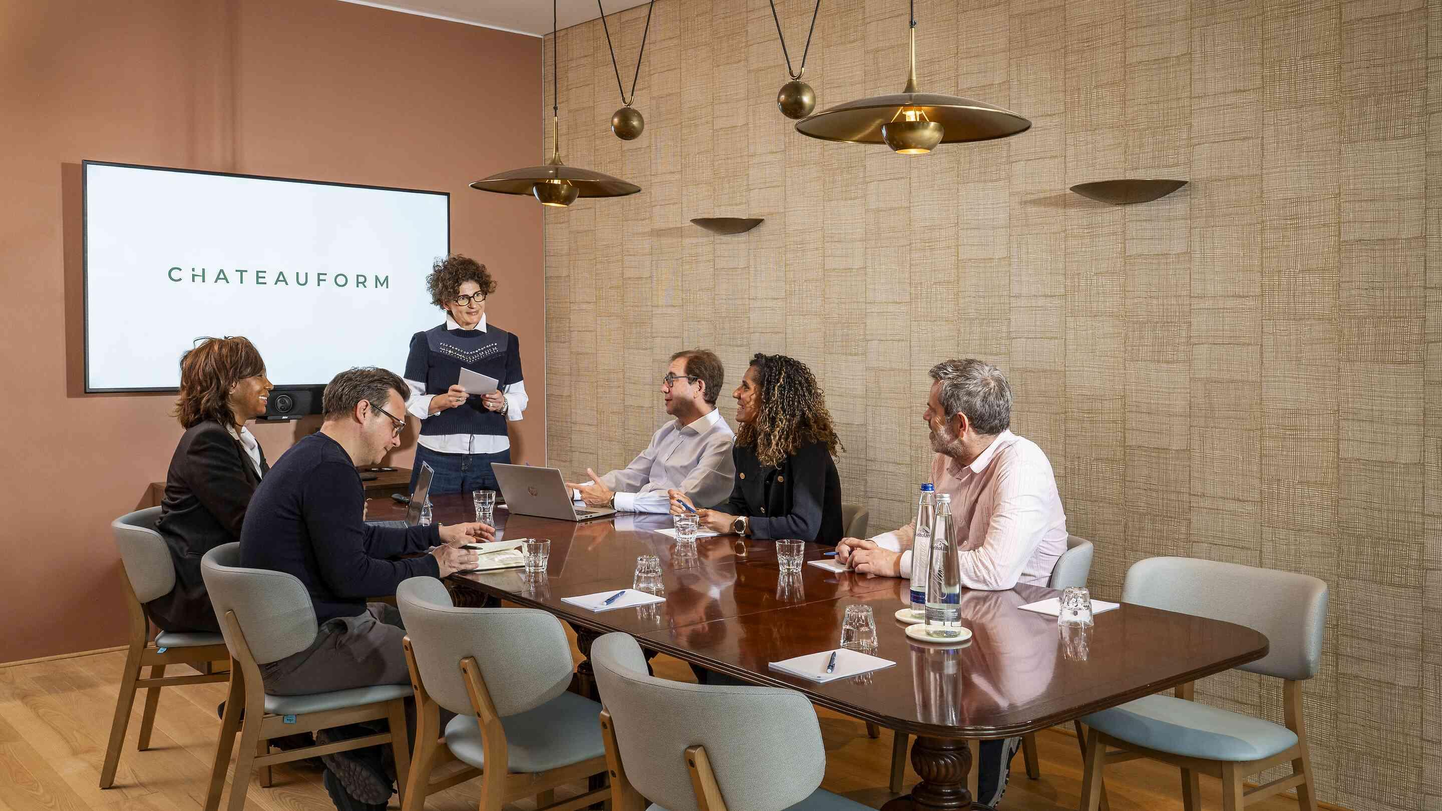 CODIR ou COMEX à Paris : quel lieu discret et premium choisir pour votre réunion de direction ?