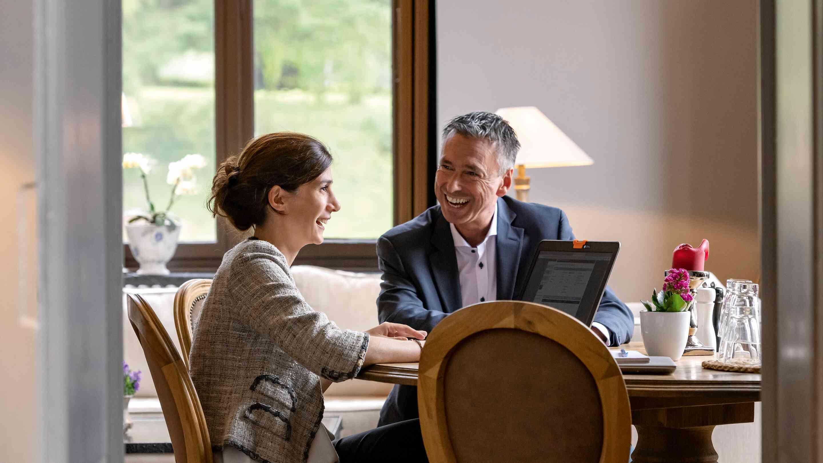 Innover pour mieux recruter ses jeunes consultants