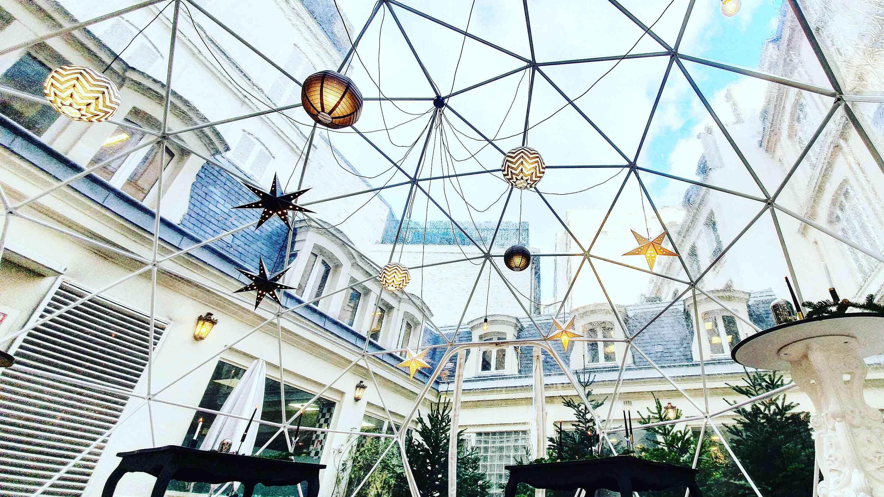 Host unforgettable year-end celebrations in our exceptional Houses !
