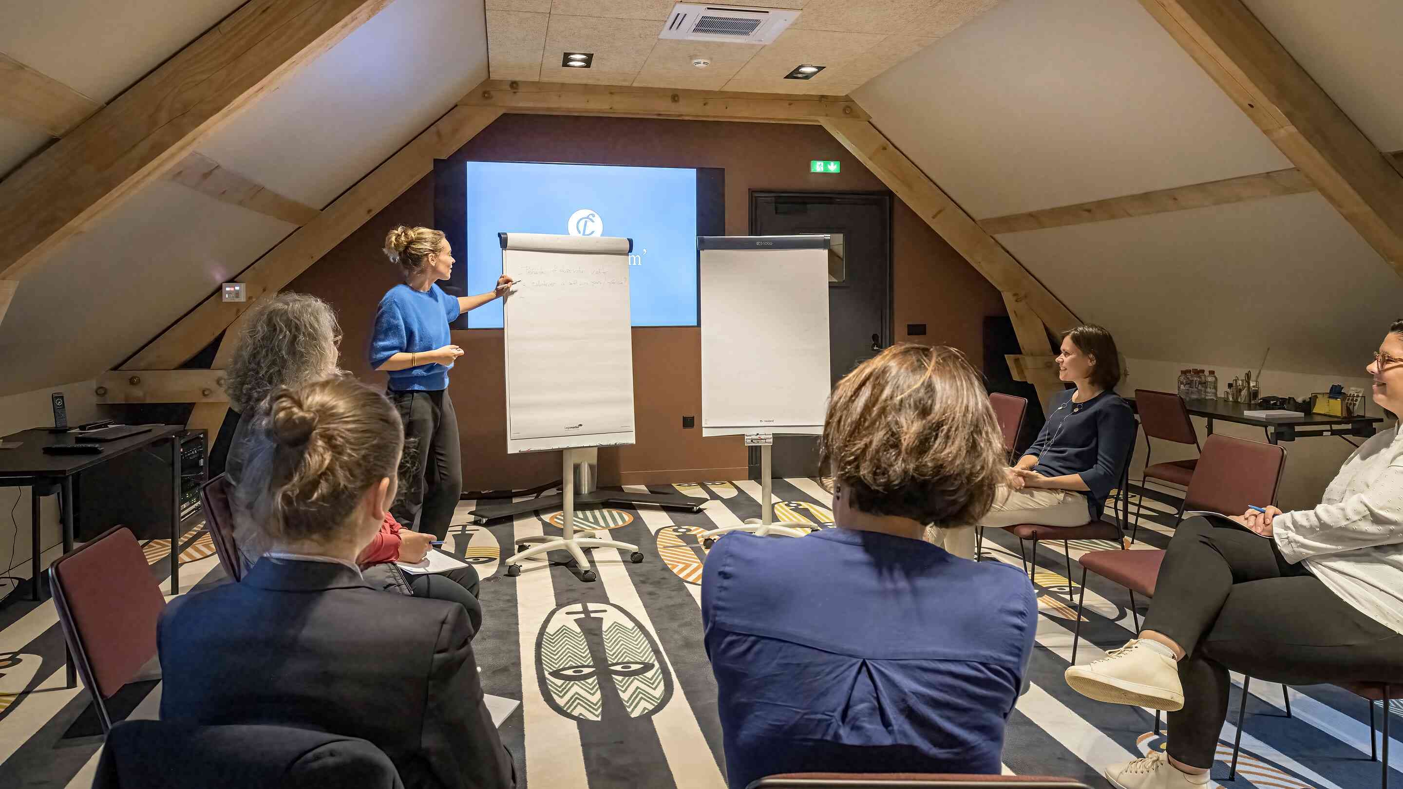 Pourquoi organiser un brainstorming hors du bureau booste la créativité ?