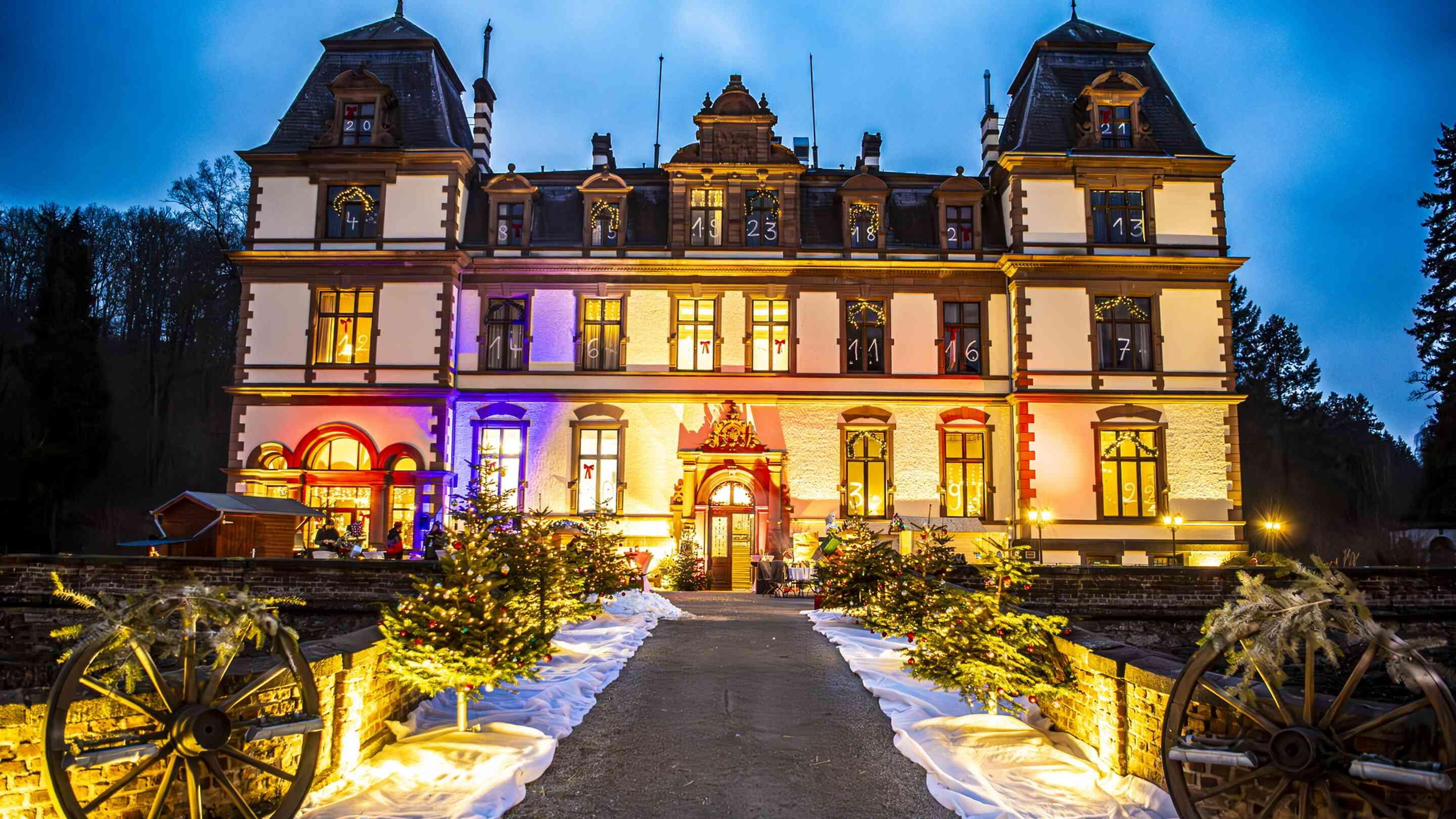 Top 6 Christmas Team Buildings for 2025