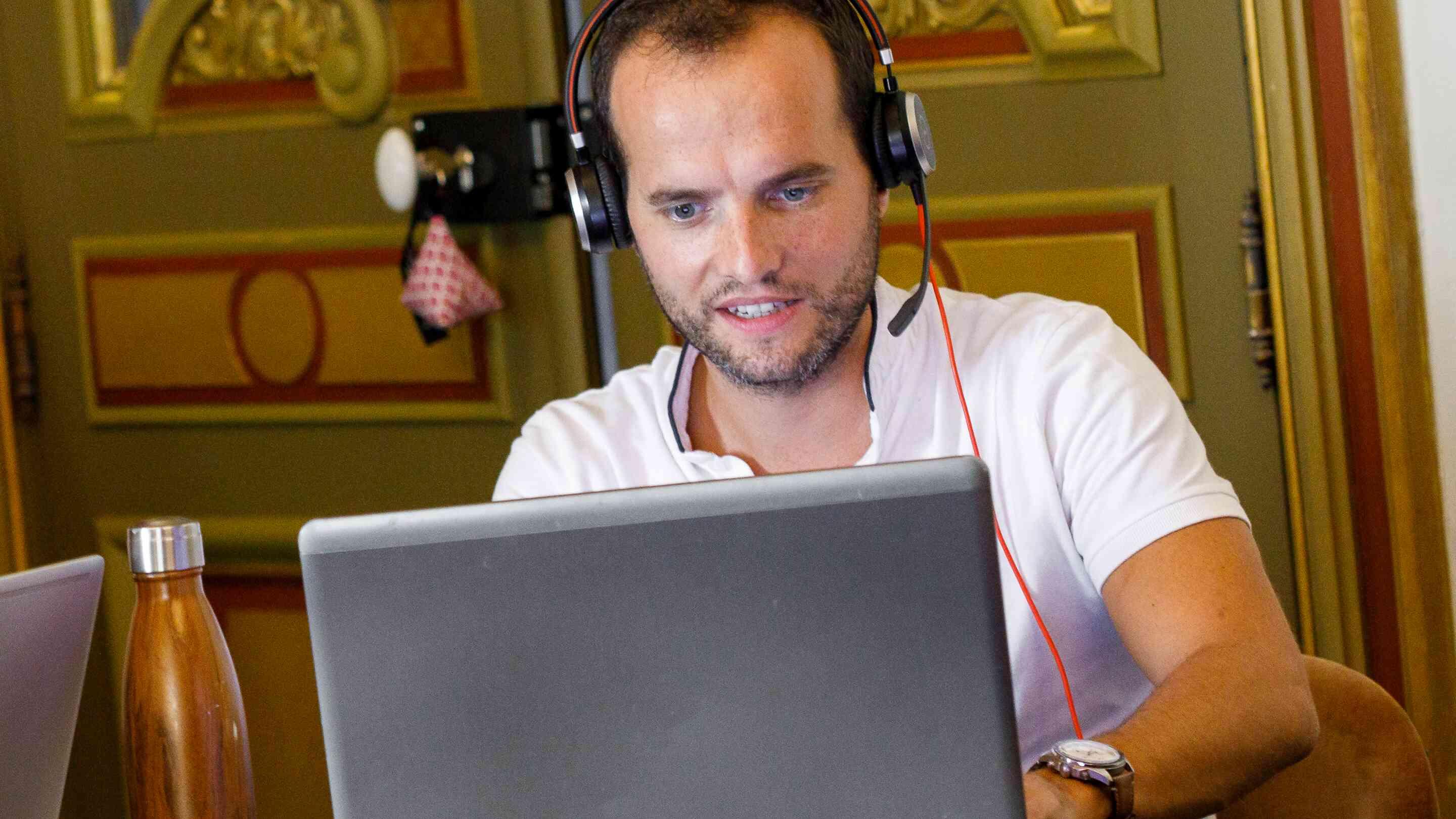 Le télétravail : pour ou contre ?