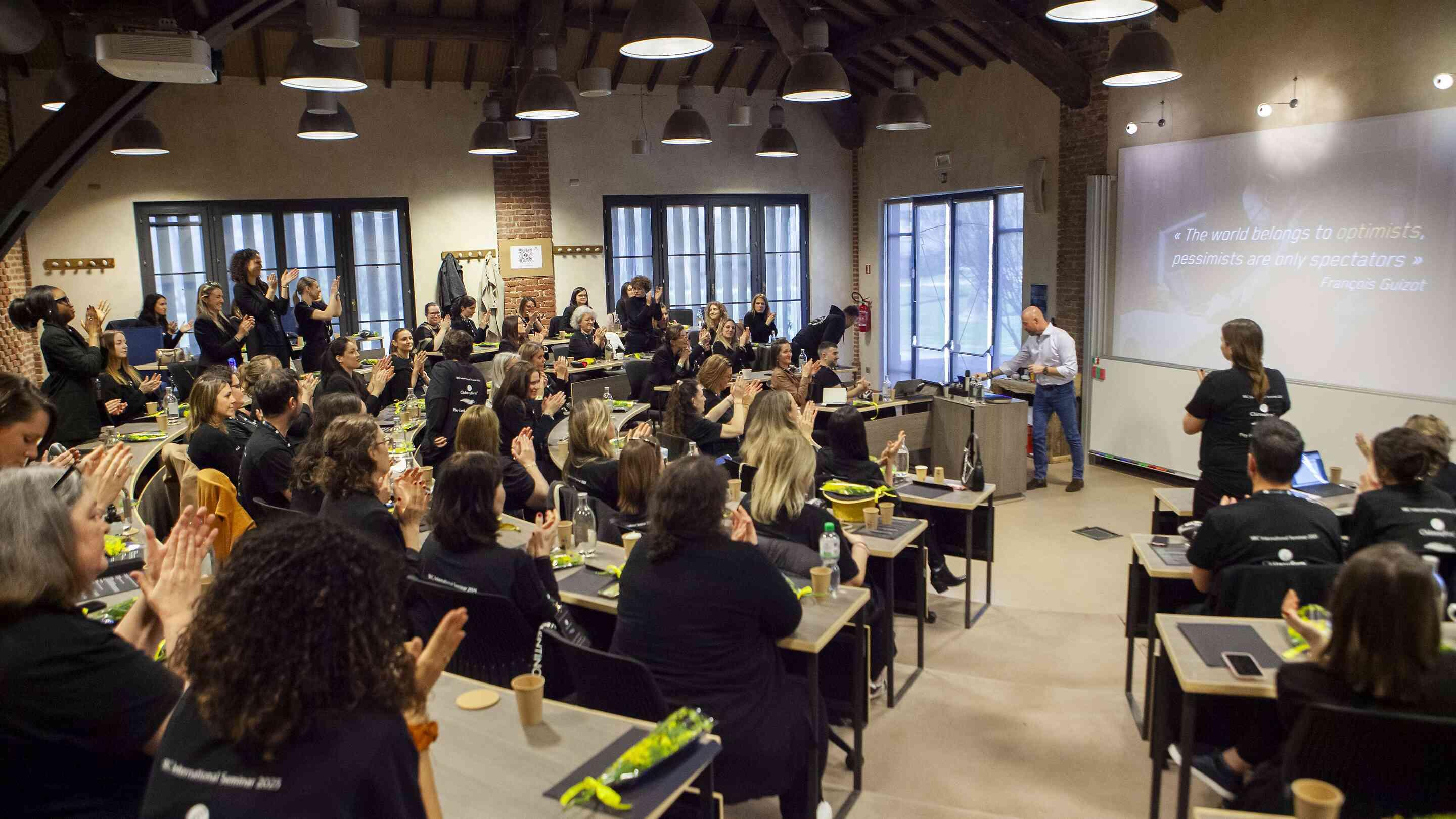 Casser la routine : 12 idées de challenges commerciaux pour remotiver et booster vos ventes